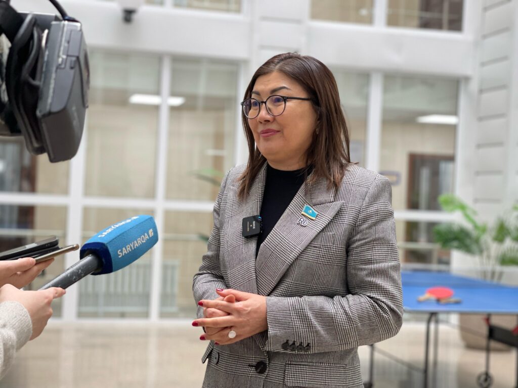 “Ит пен мысыққа 57-ден 74 мың теңгеге дейін, ал балаға 17 мың теңге”: Нұргүл Тау бюджет қаражатын жұмсауды қайта қарауды керек дейді