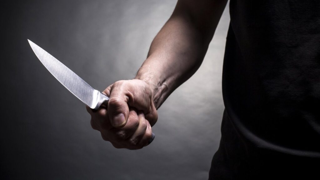 Ақтөбеде ер адам қызғаныштан әйелін пышақтап тастаған