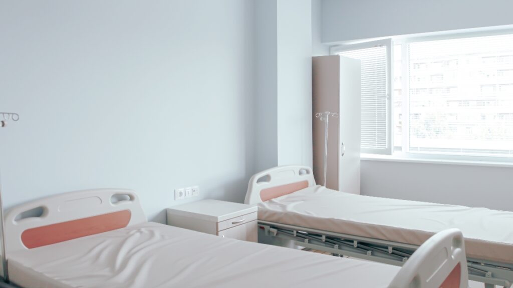 Жамбыл облысында 22 жасөспірім уланып, ауруханаға жеткізілді