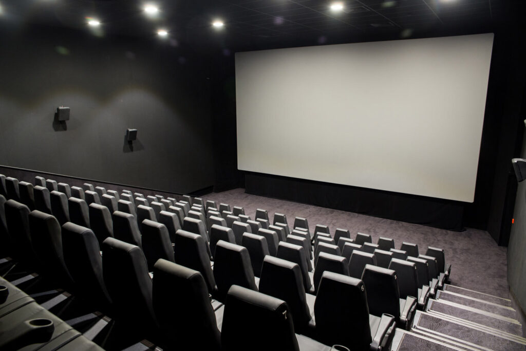 Kinopark – Kinoplexx кинотеатрлар желісінде заңбұзушылықтар анықталды