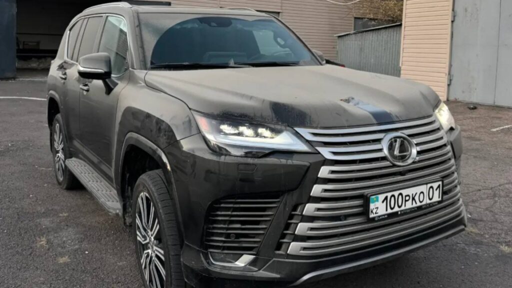 Атышулы Перизат Қайрат ісіндегі 79 млн теңгелік Lexus 600 көлігі кімге бұйырды